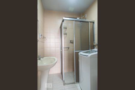 Banheiro de apartamento para alugar com 1 quarto, 45m² em Liberdade, São Paulo