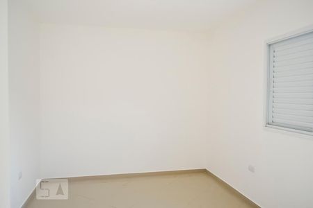 Quarto 1 Vista Lateral Esquerda de casa para alugar com 2 quartos, 70m² em Jardim Penha, São Paulo