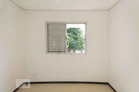 Quarto 1 de casa para alugar com 2 quartos, 84m² em Jardim Patente, São Paulo