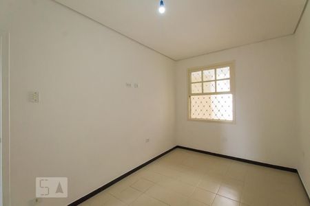 Quarto 2 de casa para alugar com 2 quartos, 84m² em Jardim Patente, São Paulo