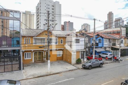 Vista do Quarto 1 de casa para alugar com 2 quartos, 90m² em Vila Pompéia, São Paulo