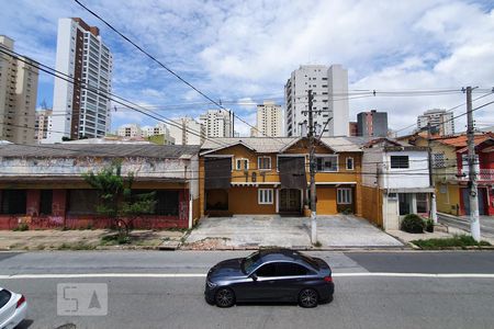 Vista do Quarto 1 de casa para alugar com 2 quartos, 90m² em Vila Pompéia, São Paulo