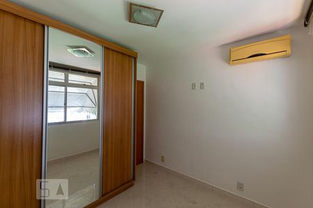 Quarto 1 de apartamento para alugar com 2 quartos, 70m² em Boa Viagem, Niterói