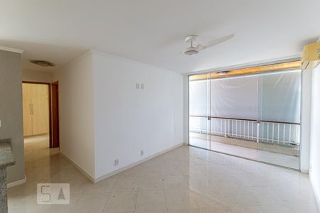 Sala de apartamento para alugar com 2 quartos, 70m² em Boa Viagem, Niterói