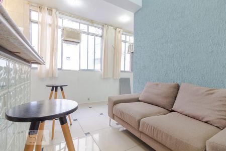 Sala de apartamento à venda com 1 quarto, 40m² em Copacabana, Rio de Janeiro