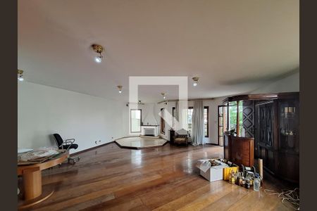 Sala de casa para alugar com 4 quartos, 545m² em Vila Pauliceia, São Paulo