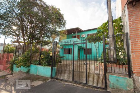 Fachada da casa de casa à venda com 3 quartos, 120m² em Jardim Carvalho, Porto Alegre