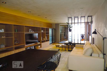 Studio de kitnet/studio para alugar com 1 quarto, 63m² em Centro, Florianópolis