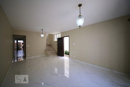 Sala  de casa para alugar com 3 quartos, 130m² em Brooklin Paulista, São Paulo