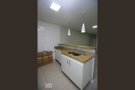 Cozinha de kitnet/studio para alugar com 1 quarto, 34m² em Centro, Rio de Janeiro