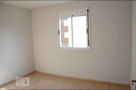 Quarto de apartamento para alugar com 2 quartos, 47m² em Olaria, Canoas