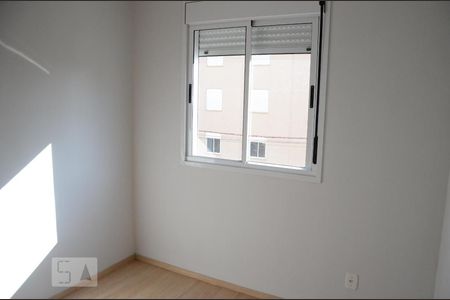 Quarto de apartamento para alugar com 2 quartos, 47m² em Olaria, Canoas