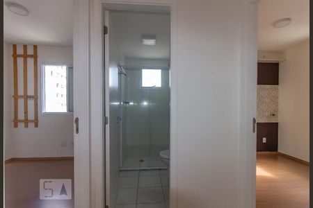 Corredor de apartamento para alugar com 2 quartos, 45m² em Quinta da Paineira, São Paulo