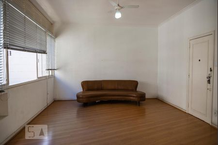 Apartamento à venda com 122m², 3 quartos e sem vagaSala