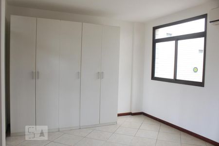 Suíte 1 de apartamento à venda com 3 quartos, 180m² em Recreio dos Bandeirantes, Rio de Janeiro