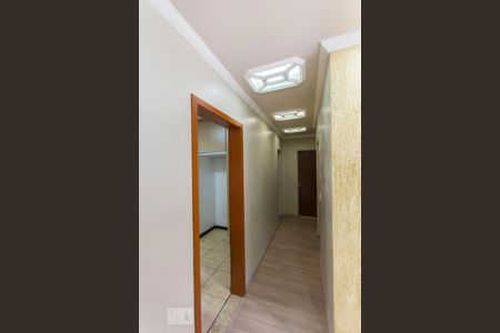 Corredor de apartamento para alugar com 3 quartos, 67m² em Jardim das Bandeiras, Campinas