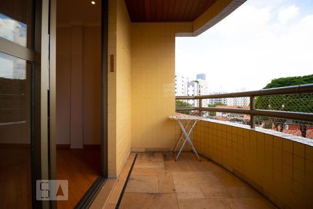 Sacada das Salas de apartamento para alugar com 4 quartos, 125m² em Jardim Guanabara, Campinas