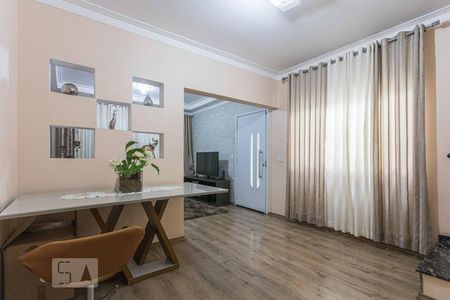 Sala de casa à venda com 3 quartos, 165m² em Jardim Teresa, São Paulo