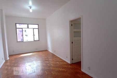 Sala de apartamento para alugar com 2 quartos, 55m² em Flamengo, Rio de Janeiro