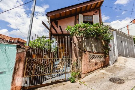 Fachada de casa à venda com 2 quartos, 250m² em Vila Romana, São Paulo