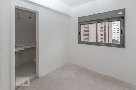 Apartamento à venda com 192m², 3 quartos e 4 vagas Apartamento à venda com 192m², 3 quartos e 4 vagasSuite 2