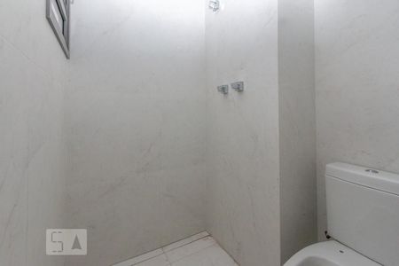 Apartamento à venda com 192m², 3 quartos e 4 vagas Apartamento à venda com 192m², 3 quartos e 4 vagasBanheiro da Suíte 3