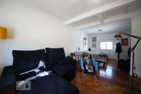 Suíte de casa à venda com 3 quartos, 200m² em Jardim Petrópolis, São Paulo