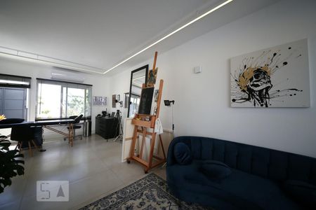 Sala  de casa à venda com 3 quartos, 200m² em Jardim Petrópolis, São Paulo