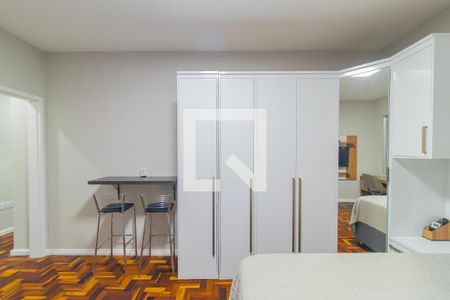 Sala/Quarto de kitnet/studio para alugar com 1 quarto, 39m² em Rio Branco, Porto Alegre