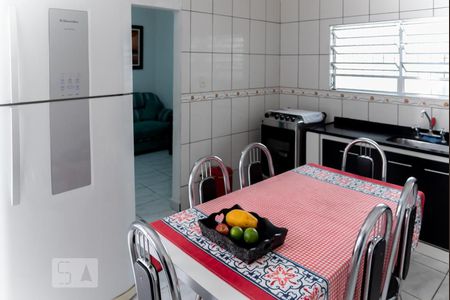 Casa à venda com 120m², 2 quartos e 2 vagas Casa à venda com 120m², 2 quartos e 2 vagasCozinha