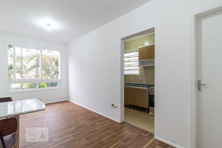 Sala de apartamento para alugar com 1 quarto, 45m² em Navegantes, Porto Alegre