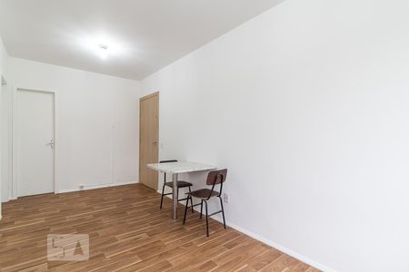 Sala de apartamento para alugar com 1 quarto, 45m² em Navegantes, Porto Alegre