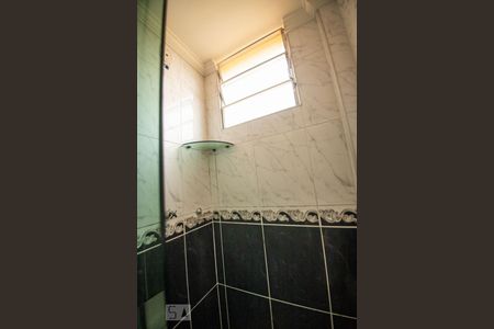 banheiro de apartamento para alugar com 2 quartos, 52m² em Parque Residencial Vila União, Campinas