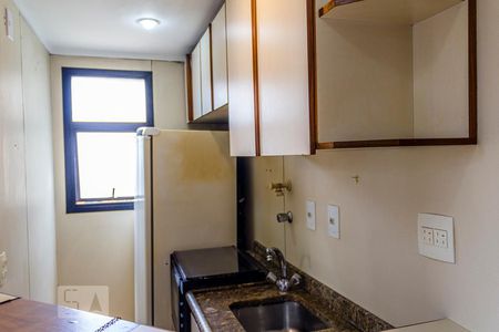 Cozinha de apartamento para alugar com 1 quarto, 35m² em Vila Nova Conceição, São Paulo