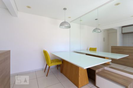 Sala de apartamento para alugar com 2 quartos, 49m² em Vila Sônia, São Paulo