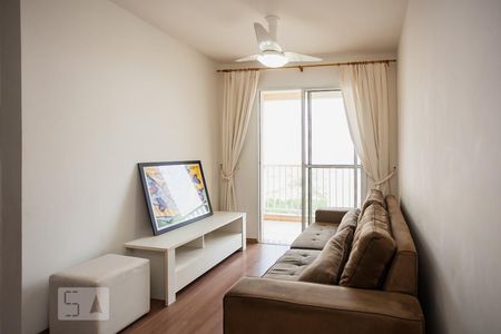 Sala de apartamento para alugar com 2 quartos, 56m² em Parque Reboucas, São Paulo