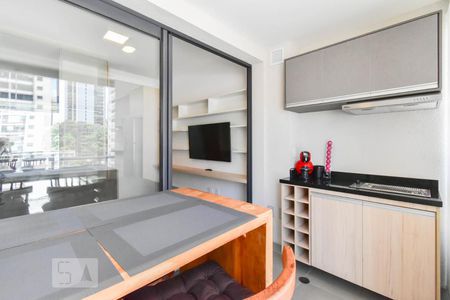 Varanda de kitnet/studio à venda com 1 quarto, 30m² em Cerqueira César, São Paulo