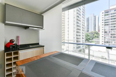 Varanda de kitnet/studio para alugar com 1 quarto, 30m² em Cerqueira César, São Paulo