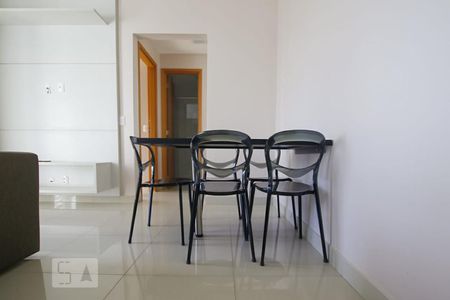 Detalhe da Sala - Mesa de apartamento para alugar com 1 quarto, 48m² em Setor Bueno, Goiânia