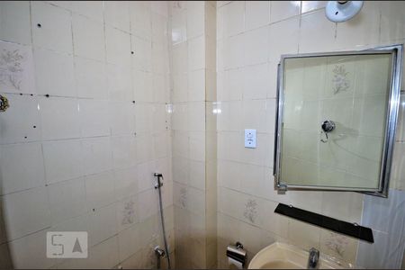 Banheiro de apartamento à venda com 1 quarto, 21m² em Flamengo, Rio de Janeiro