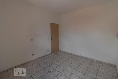 Dormitório de casa para alugar com 2 quartos, 60m² em Vila Roque, São Paulo