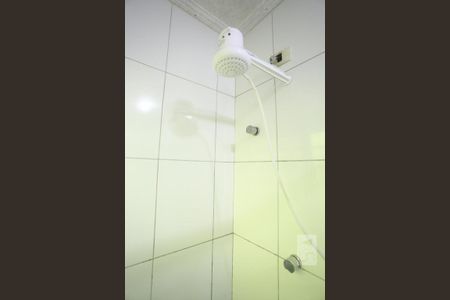 Banheiro - chuveiro de kitnet/studio para alugar com 1 quarto, 17m² em Vila Gomes, São Paulo