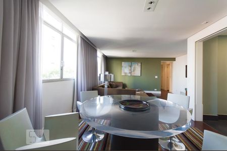 Sala de apartamento à venda com 3 quartos, 130m² em Santa Cecília, São Paulo