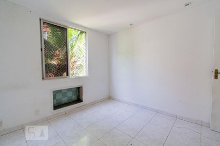 Quarto 2 de apartamento para alugar com 2 quartos, 65m² em Taquara, Rio de Janeiro