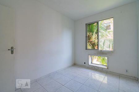 Quarto 1 de apartamento para alugar com 2 quartos, 65m² em Taquara, Rio de Janeiro