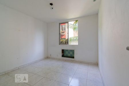 Quarto 2 de apartamento para alugar com 2 quartos, 65m² em Taquara, Rio de Janeiro