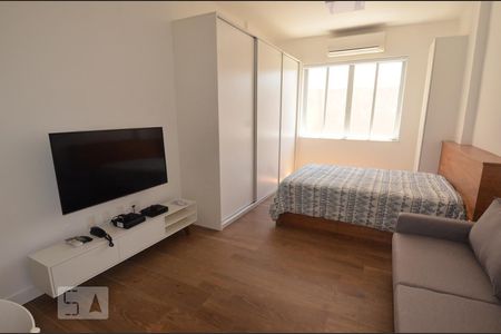 Sala de kitnet/studio para alugar com 1 quarto, 40m² em Copacabana, Rio de Janeiro