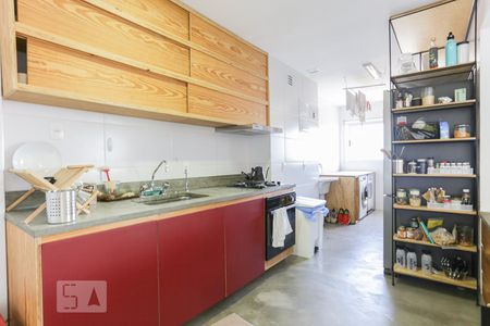 Cozinha de apartamento à venda com 2 quartos, 121m² em Pinheiros, São Paulo