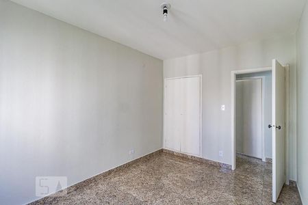 Quarto 1 de apartamento para alugar com 2 quartos, 66m² em Pinheiros, São Paulo