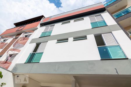 Apartamento à venda com 74m², 2 quartos e 2 vagas Apartamento à venda com 74m², 2 quartos e 2 vagasFachada